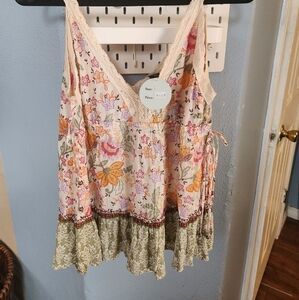 NWT boho style tank top.Medium
